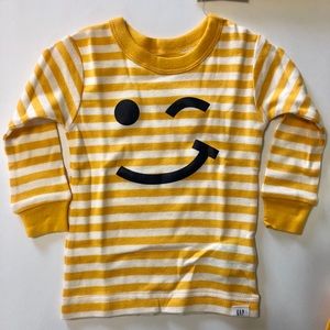 BNWT. BabyGap Pajamas. 6-12month.